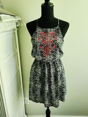 TRIXXI GEOMETRIC PRINT SHIFT DRESS